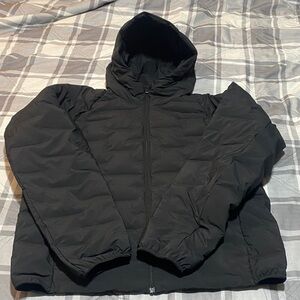 Uniqlo Black Pufftech Jacket with Hood Size Large